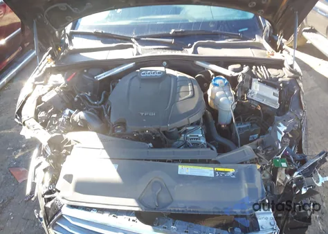 2019 Audi A4 40 Premium/40 Titanium Premium из США, поврежденный, VIN WAUGMAF44KN005398